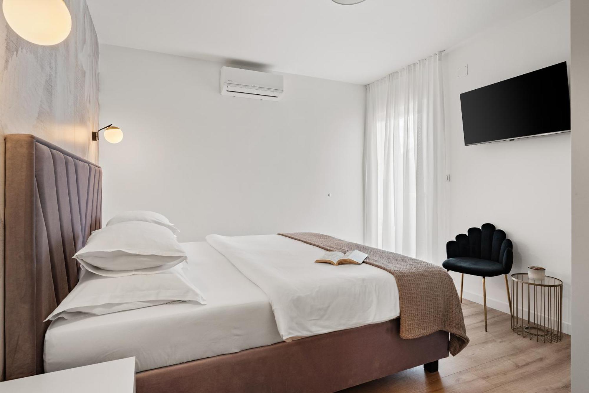 Apartments Bakota Omis Exterior photo